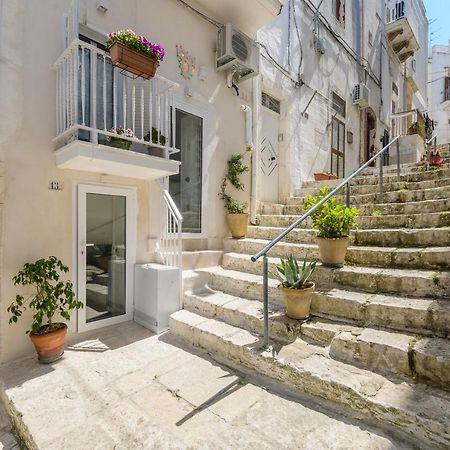 Stairway With Jacuzzi By Wonderful Italy Lägenhet Ostuni Exteriör bild