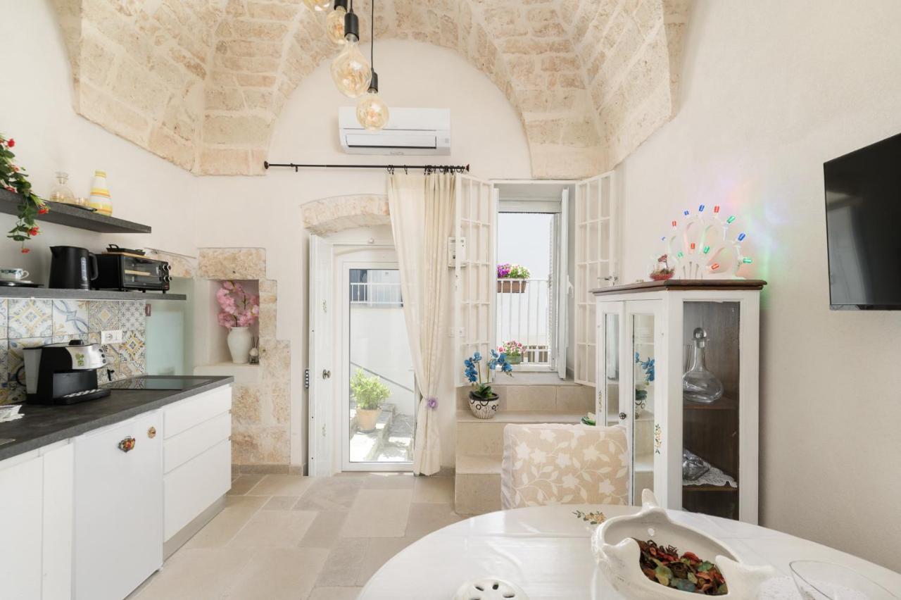 Stairway With Jacuzzi By Wonderful Italy Lägenhet Ostuni Exteriör bild