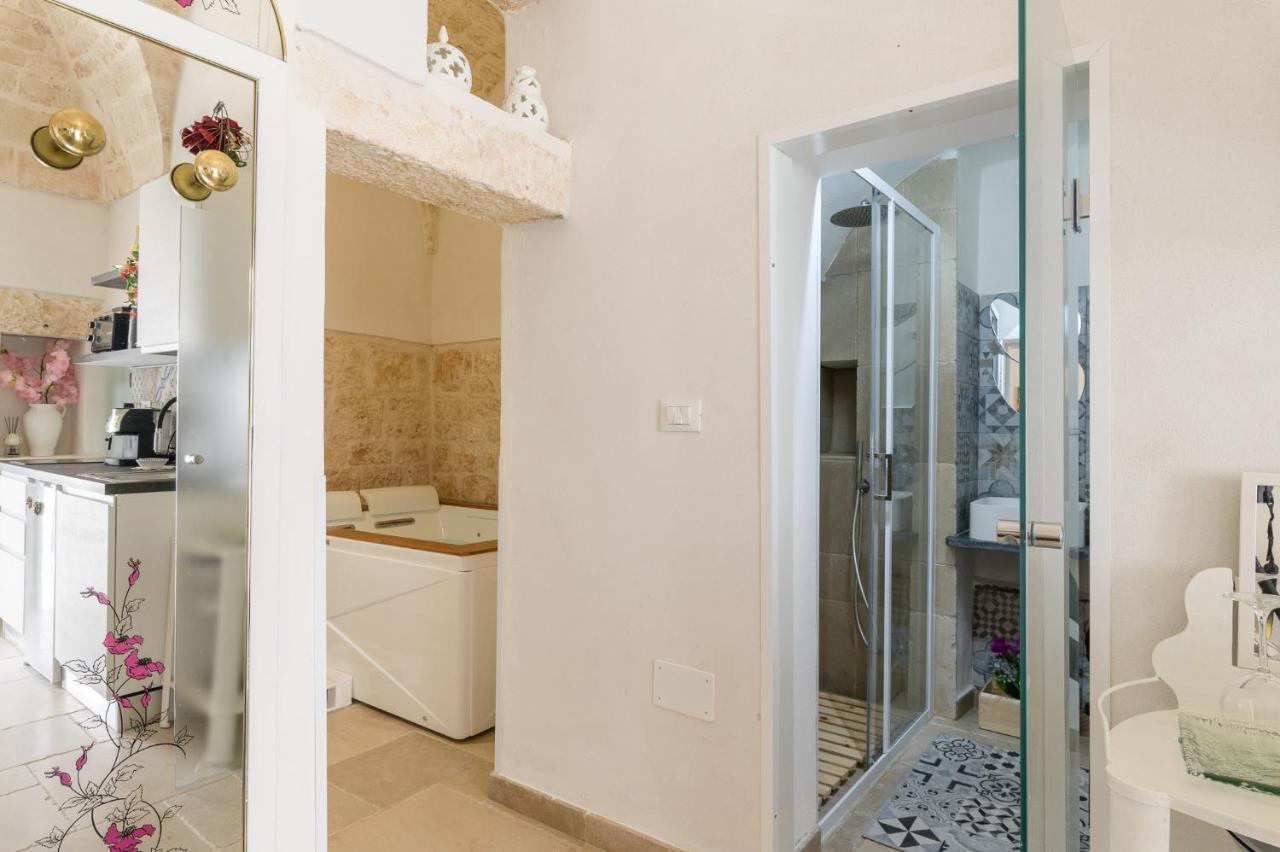 Stairway With Jacuzzi By Wonderful Italy Lägenhet Ostuni Exteriör bild